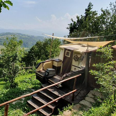 לינה וארוחת בוקר Torresina Nave Nel Bosco מראה חיצוני תמונה