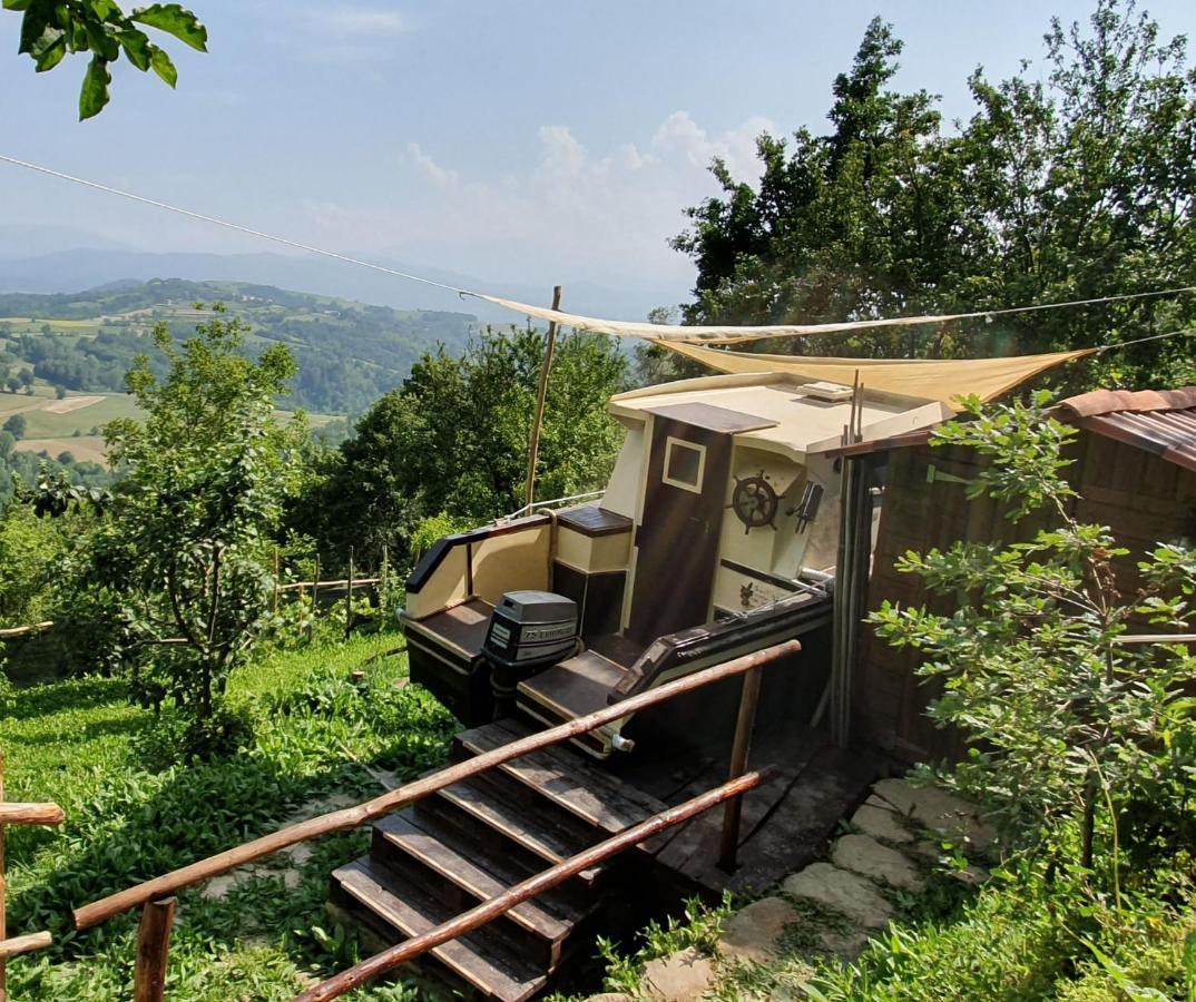 לינה וארוחת בוקר Torresina Nave Nel Bosco מראה חיצוני תמונה