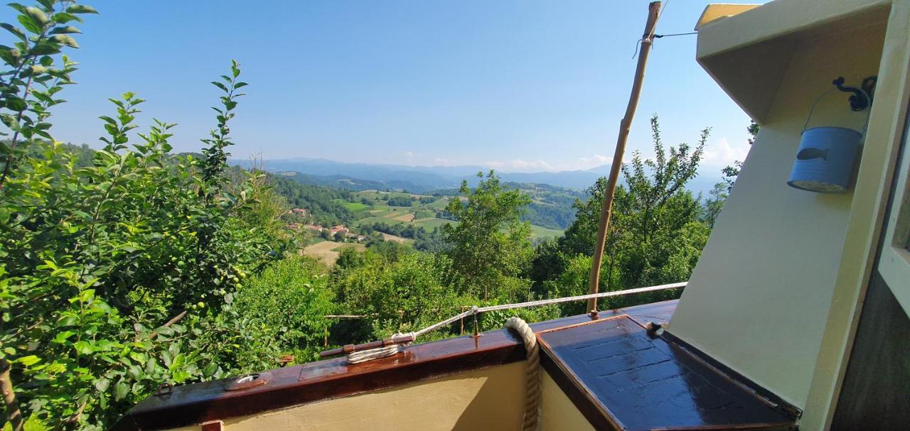 לינה וארוחת בוקר Torresina Nave Nel Bosco מראה חיצוני תמונה